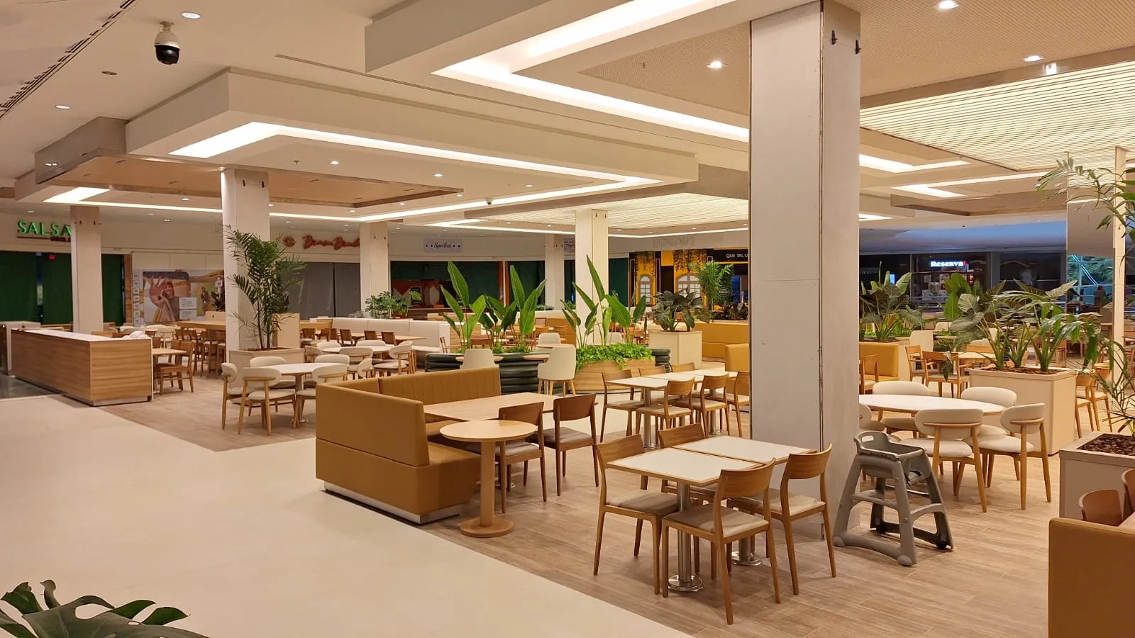 Praça de Alimentação — Park Shopping Barigüi